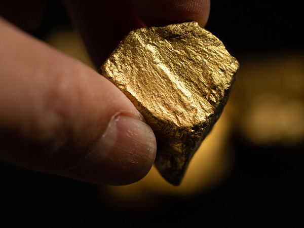Kim loại vàng là gì?